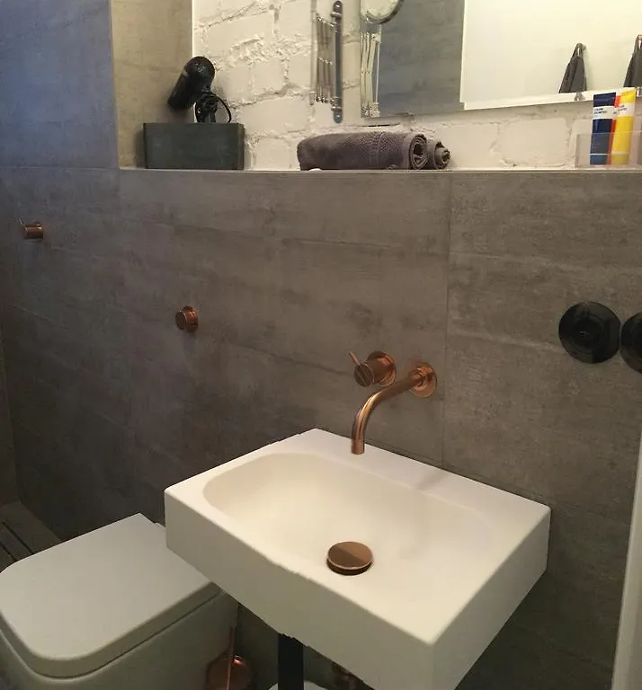 Square Rooms 8 Apartment Dusseldorf